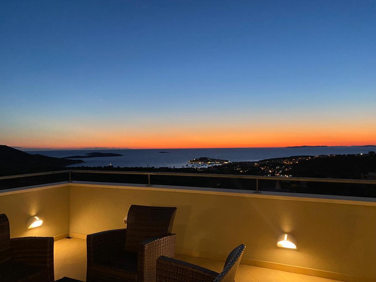 Apartments Carpe Diem Примоштен Экстерьер фото