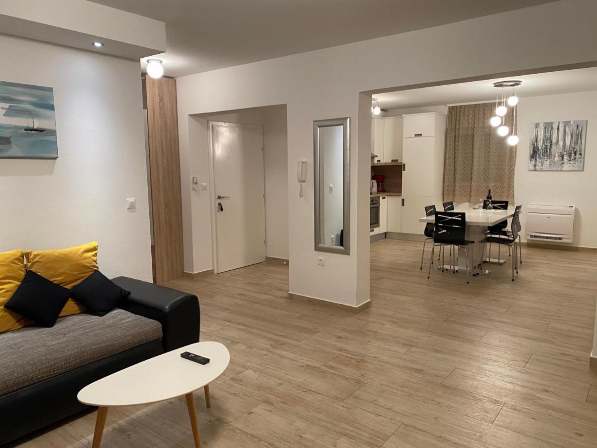 Apartments Carpe Diem Примоштен Экстерьер фото