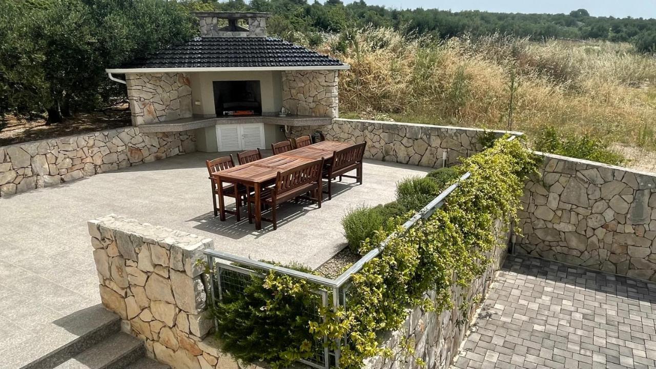 Apartments Carpe Diem Примоштен Экстерьер фото